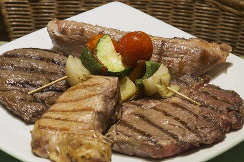 Abrasador Arco Iris, carne a la brasa y naturaleza a tan sólo 15 minutos de Madrid