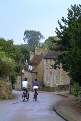 INGLATERRA SOBRE PEDALES.