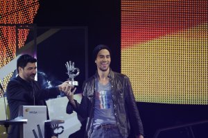 ENRIQUE IGLESIAS Y SHAKIRA, GRANDES TRIUNFADORES EN LOS PREMIOS 40 PRINCIPALES 2011.