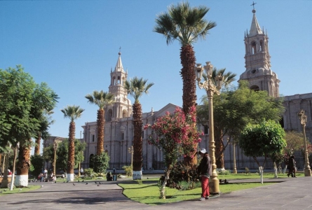 Arequipa, donde conviven patrimonio cultural y la naturaleza más rica.