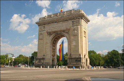 Bucarest, capital de Rumanía, cuenta con un precioso Arco del Triunfo.