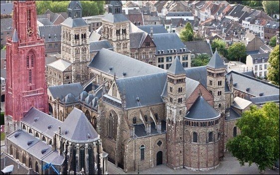 El sur de Holanda: La Basílica de San Servacio, lugar de peregrinación, en Maastricht