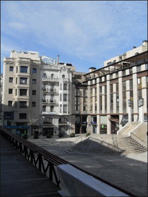 Lleida es una ciudad moderna enclavada en un entorno natural único
