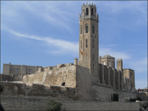 Dominando la Segriá se alza orgullosa la Seu Vella