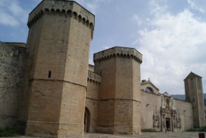 El Monasterio de Poblet - Puerta Real y la Iglesia