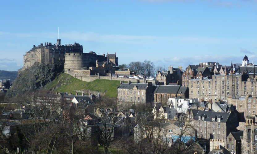 Edimburgo, con el Castillo al fondo