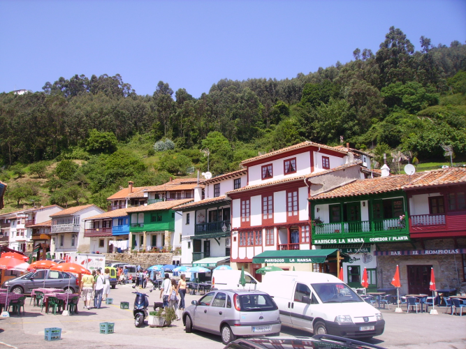 Tazones, en la costa asturiana.