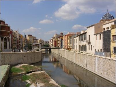 El río Segura cruza Orihuela