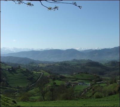 Espectacular entorno de Cabanes, en la Comarca de la sidra