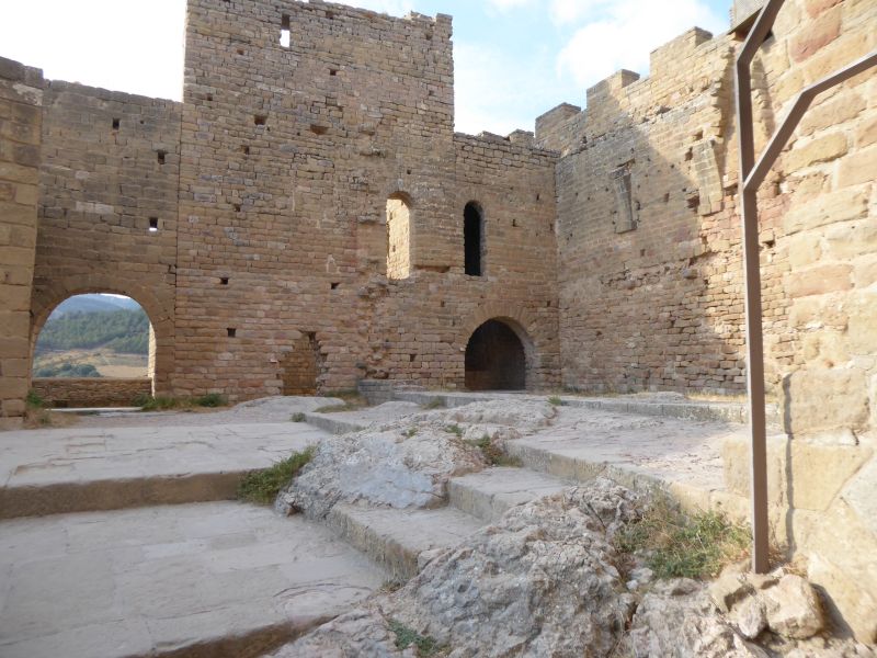 El castillo tuvo un gran patrimonio escultórico y pictórico