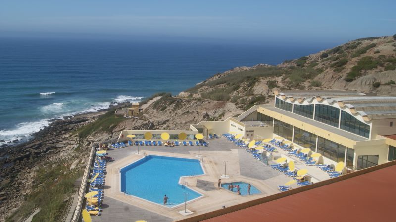 La piscina del hotel es uno de sus mayores encantos