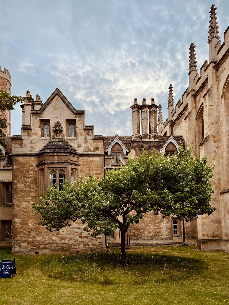 Cambridge todavía conserva el ambiente de ciudad con mercado
