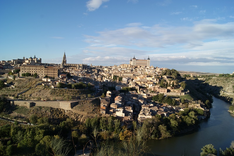 Si Toledo es de por sí una ciudad llena de encantos, conocerla a través de este “paseo templario” es altamente motivante