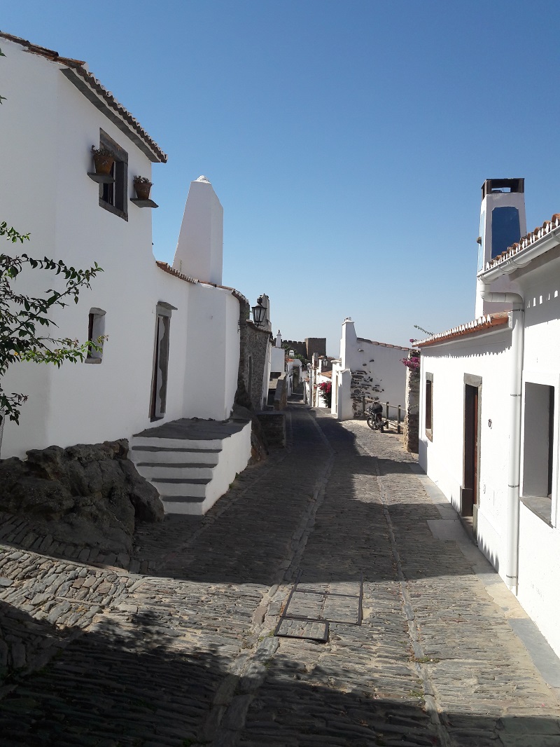 Monsaraz es una de las "aldeas monumentales" de Portugal