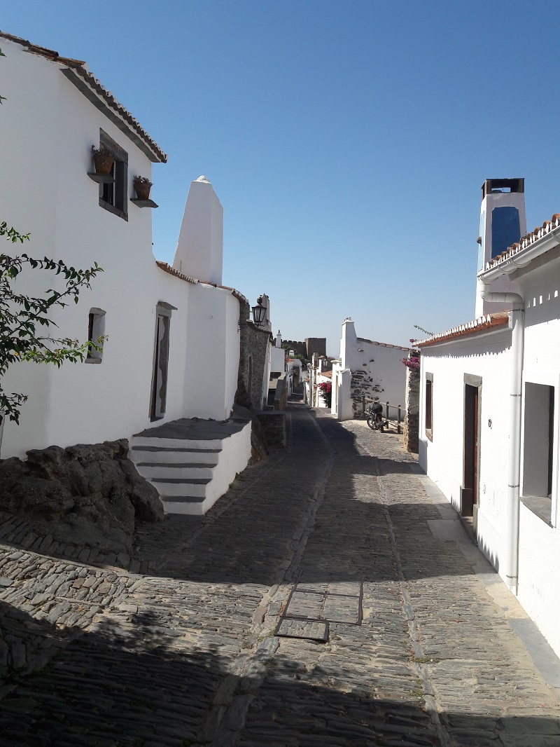 Monsaraz, recuerdos de la Edad Media en el Alentejo