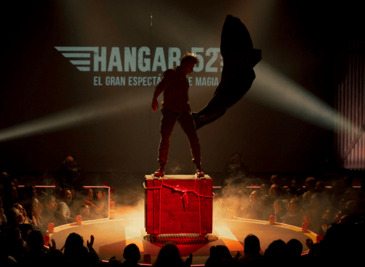 HANGAR 52 Revolution: el espectáculo de la magia