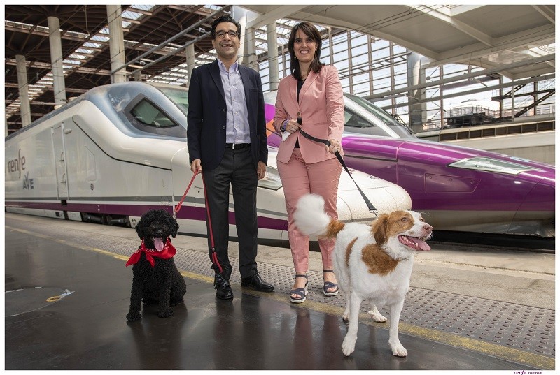 Purina y RENFE se unen para crear el “Proyecto Mascota Grande”, a partir del cual se podrá viajar con perros de más de 10 kg en sus trenes