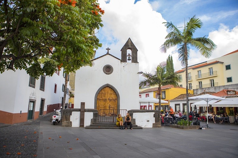 Madeira ofrece también durante todo el año un variadísimo calendario de festividades