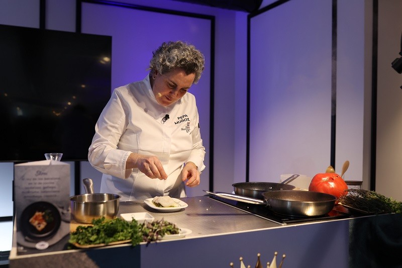 El Consejo de Productos del Mar de Noruega (NSC) ha celebrado en Madrid un showcooking capitaneado por la excepcional chef Pepa Muñoz (El Qüenco de Pepa)