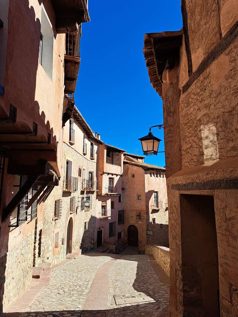 Albarracín ofrece al viajero una experiencia completa