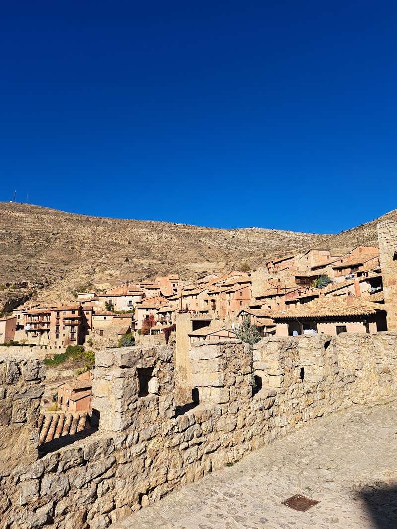 Albarracín combina historia, naturaleza, gastronomía y cultura viva