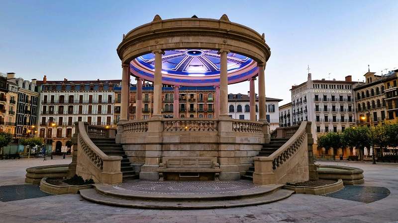 La Plaza del Castillo es el corazón emocional del centro
