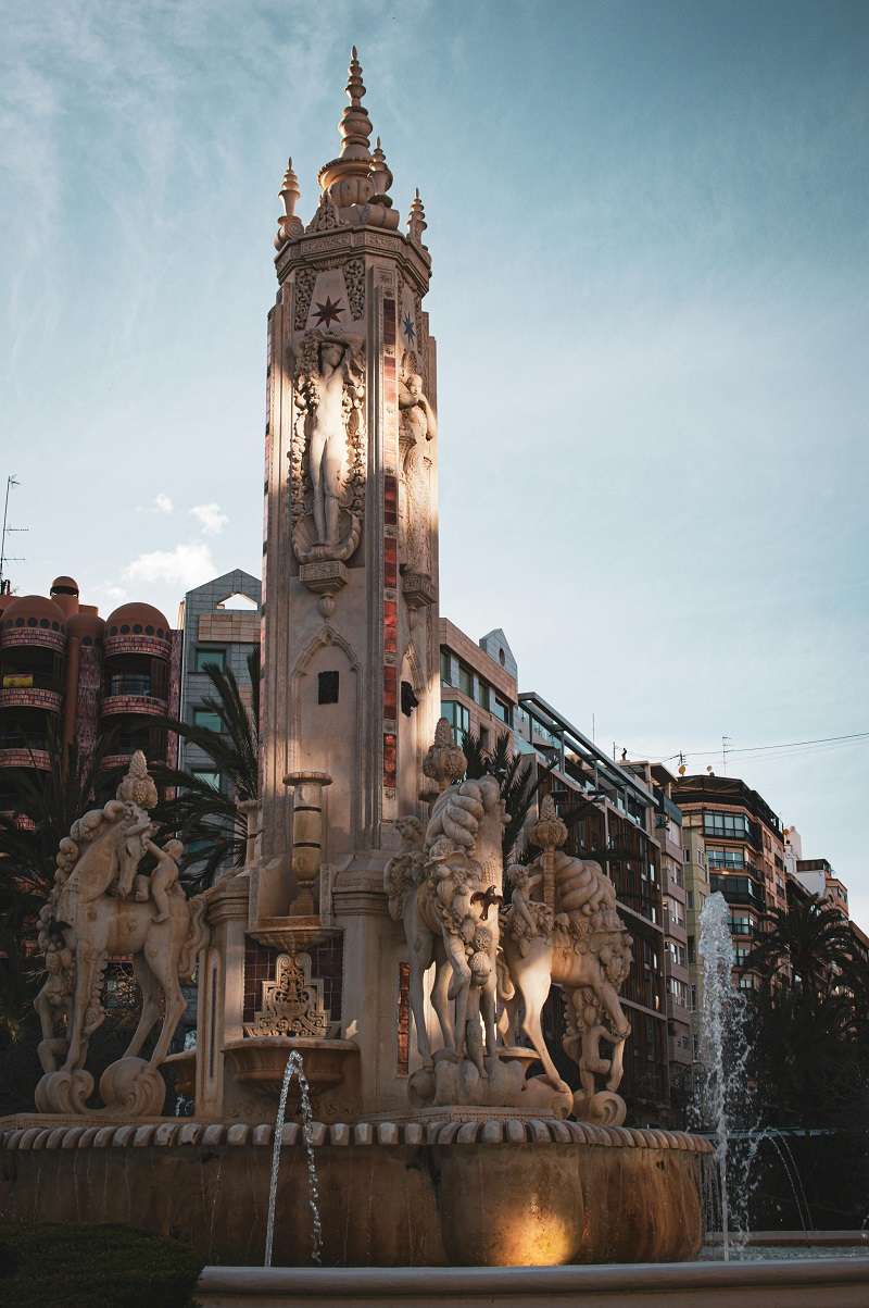 Fuente de Los Luceros