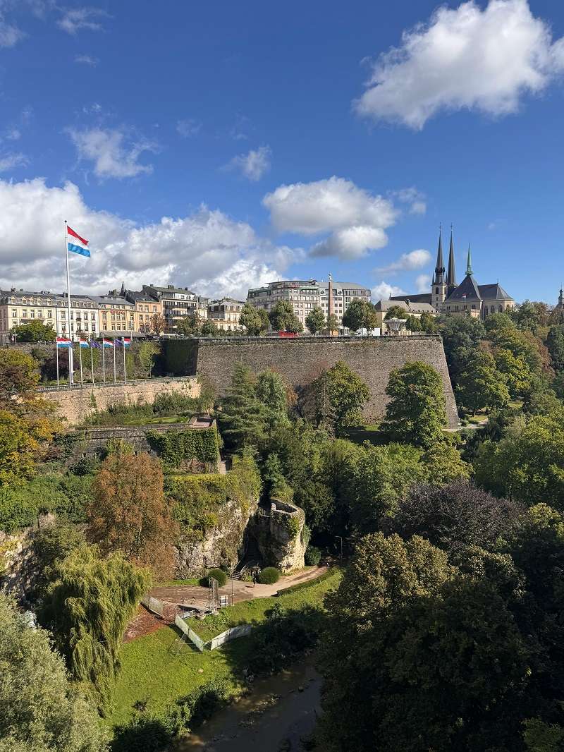 Vista panorámica de la ciudad de Luxemburgo, capital del país, que ha sido declarada Patrimonio de la Humanidad