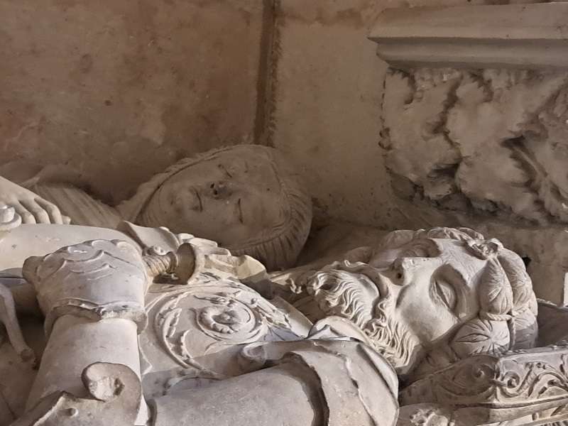 Sepulcro doble de Gutierre de Monroy y su esposa Constanza de Anaya