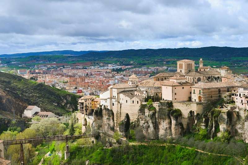 Panorámica de la histórica ciudad de Cuenca
