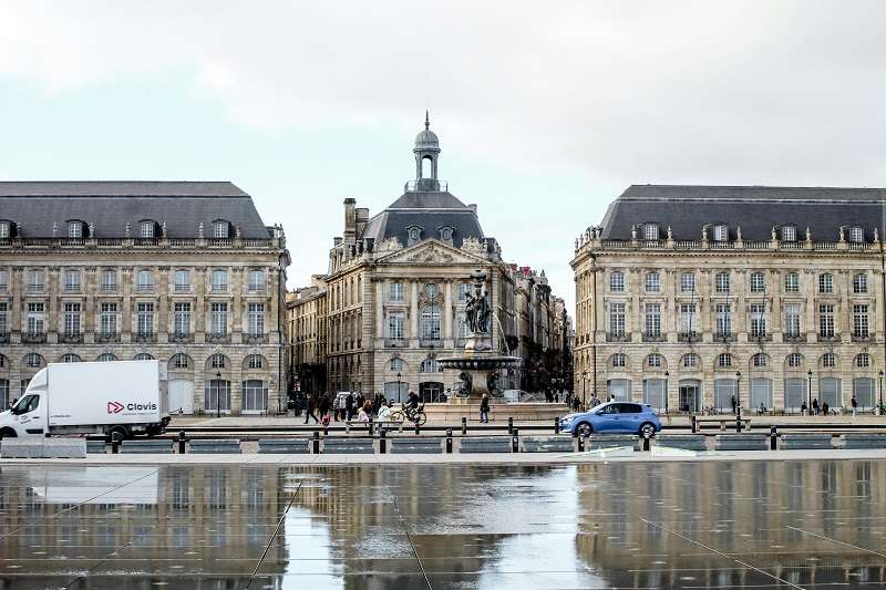 Place de la Bourse (Plaza de la Bolsa) en Burdeos
